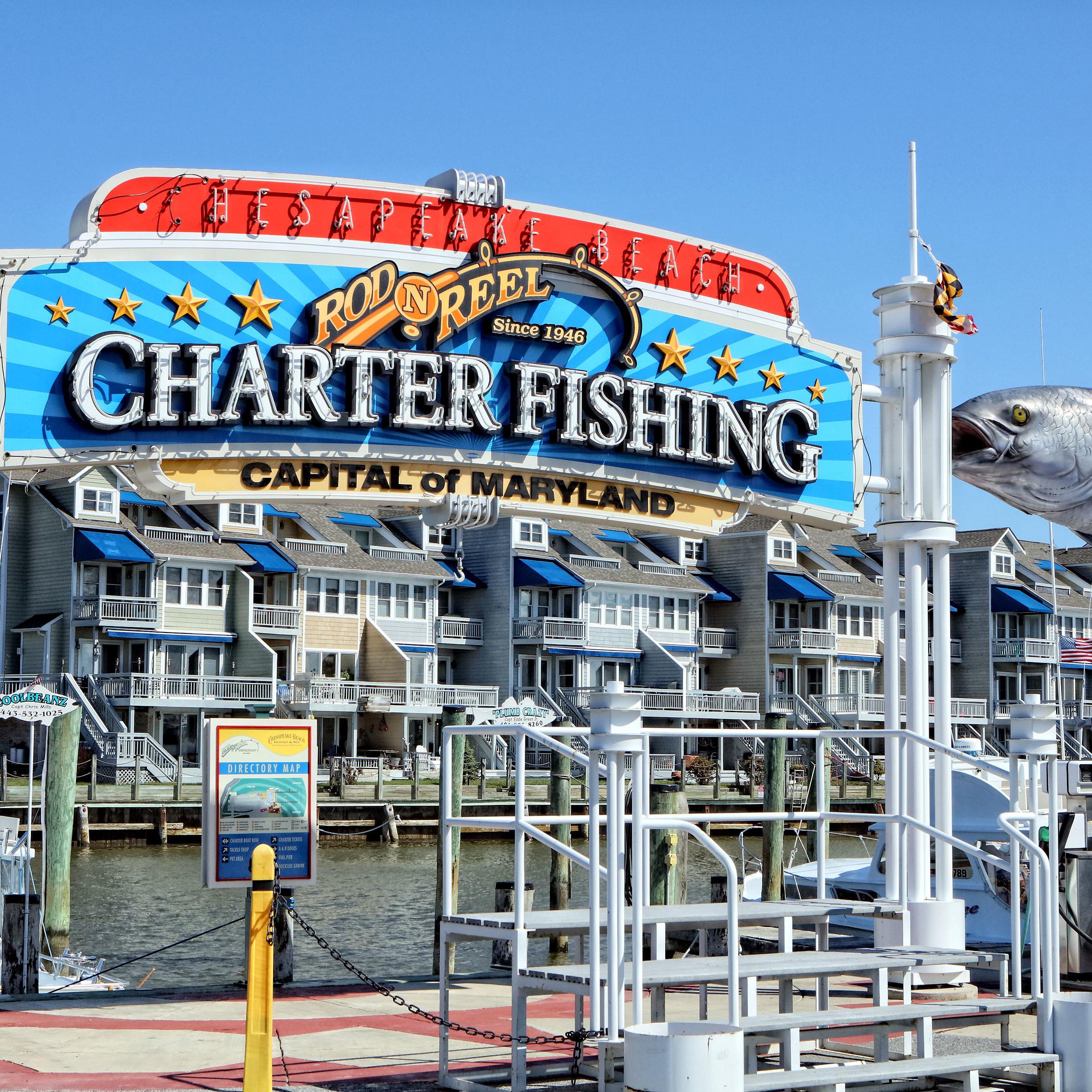 Rod N Reel charter fishing entrance sign and stairs